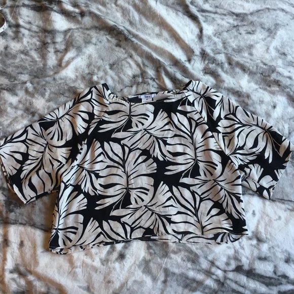 BAR III B&W Tropical Print Crop Top - Picture 2 of 5